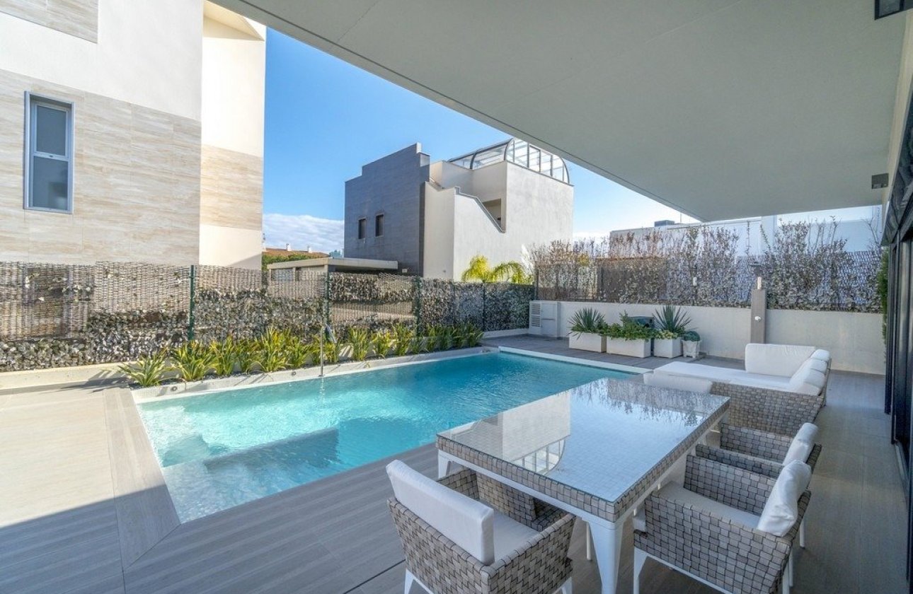 Resale - Villa - Orihuela Costa - Agua Marina