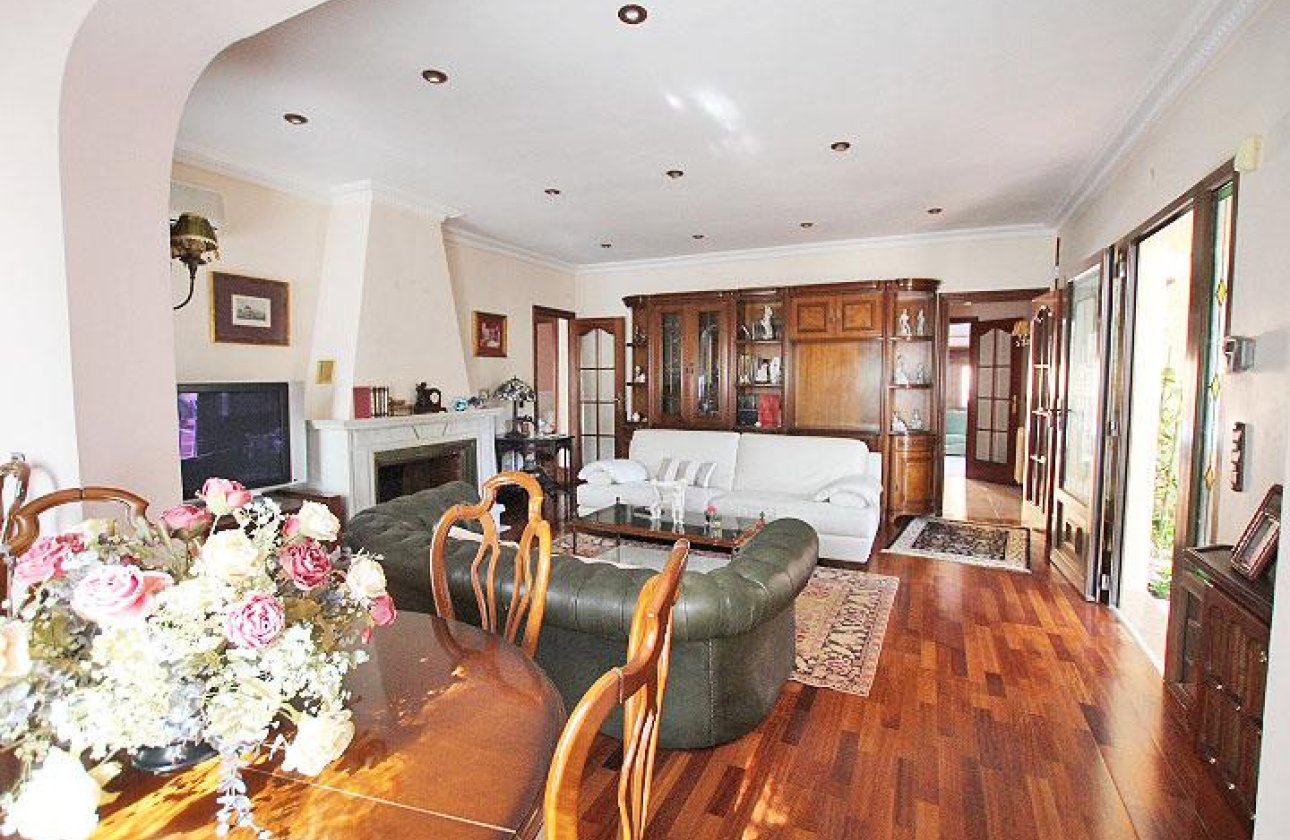 Resale - Villa - Torrevieja - Los Balcones