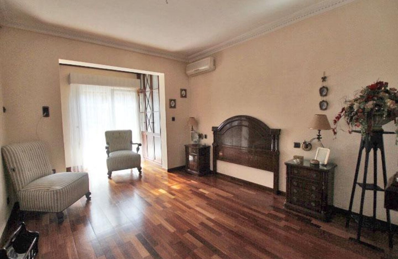 Resale - Villa - Torrevieja - Los Balcones