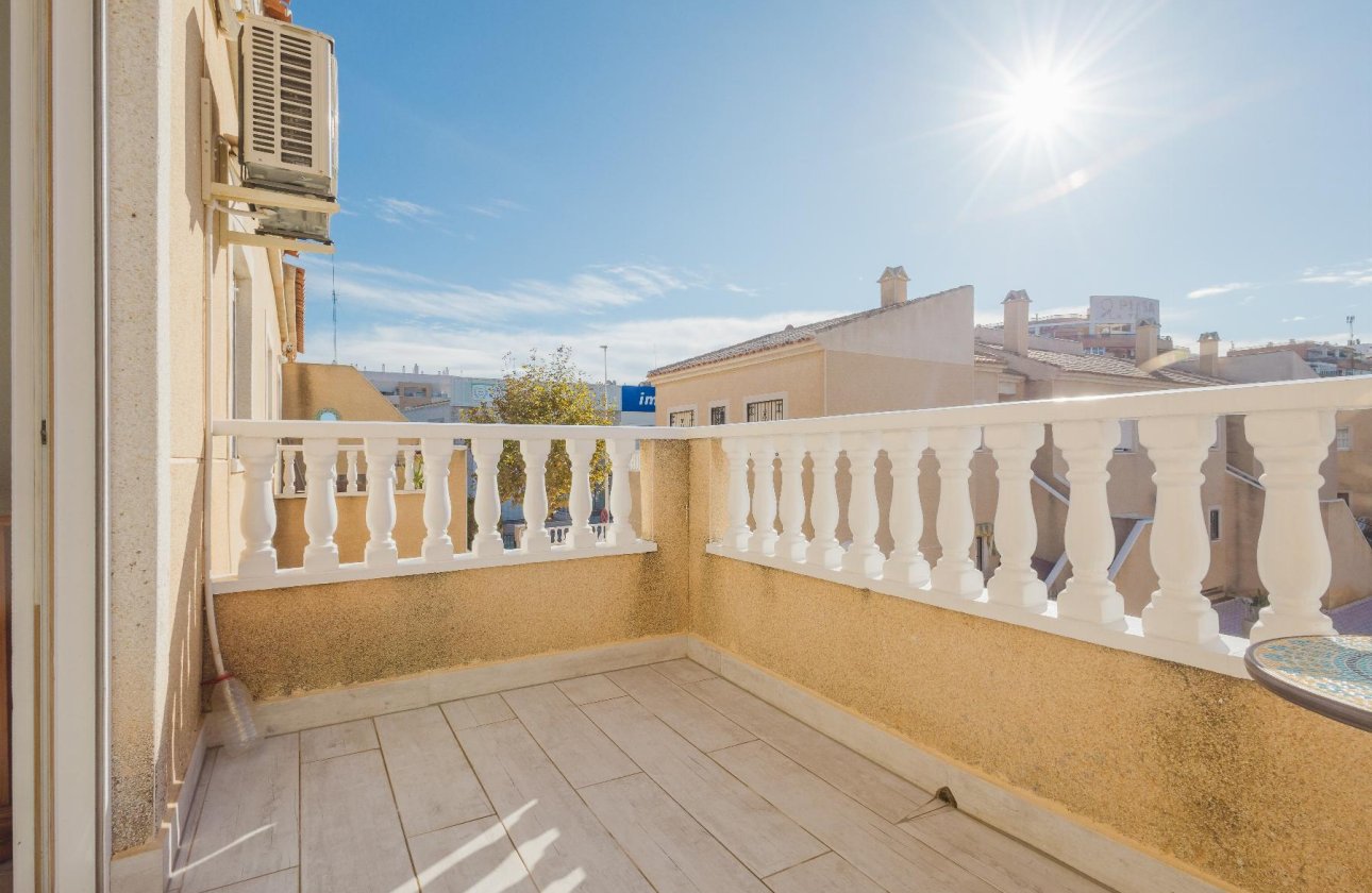 Resale - Apartment / flat - Torrevieja - Parque de Las Naciones