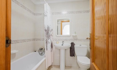 Resale - Apartment / flat - Torrevieja - Parque de Las Naciones