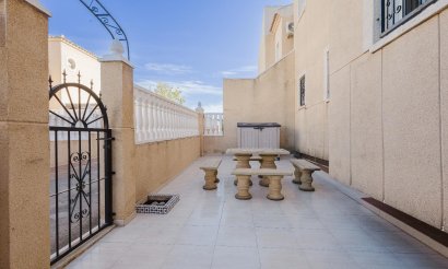 Resale - Apartment / flat - Torrevieja - Parque de Las Naciones
