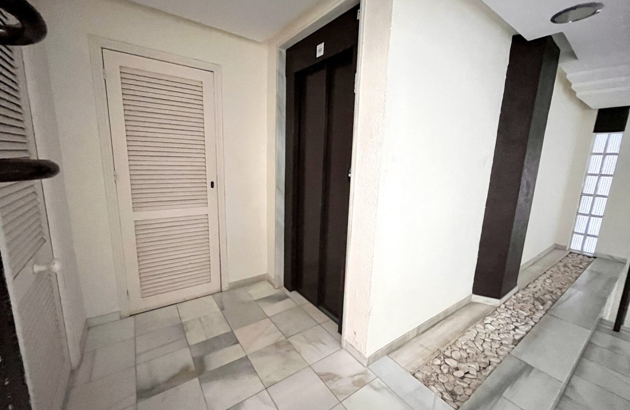 Resale - Apartment / flat - Torrevieja