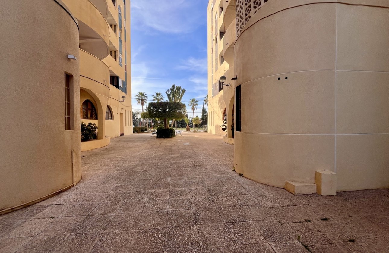 Resale - Apartment / flat - Torrevieja