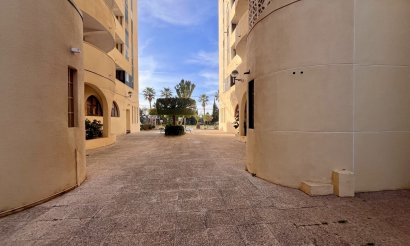 Resale - Apartment / flat - Torrevieja
