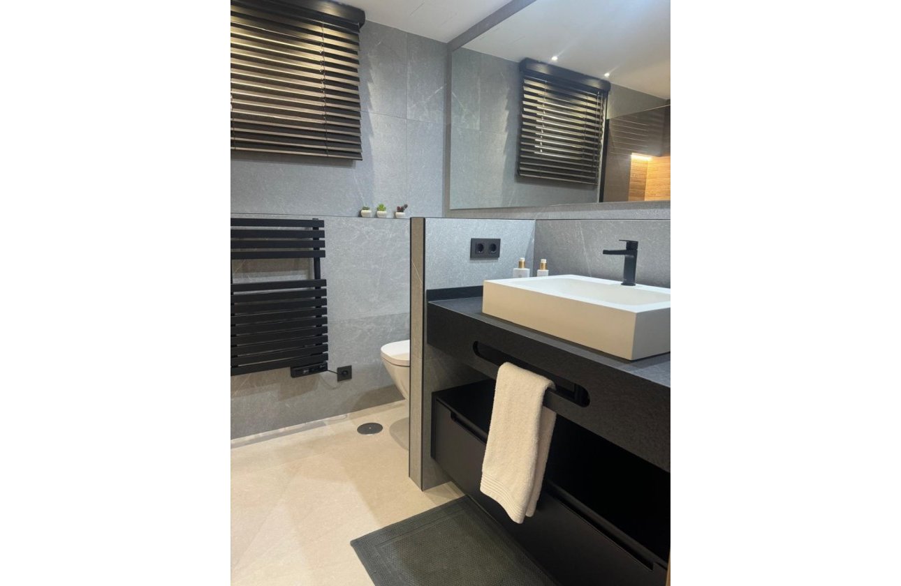 Resale - Apartment / flat - Torrevieja