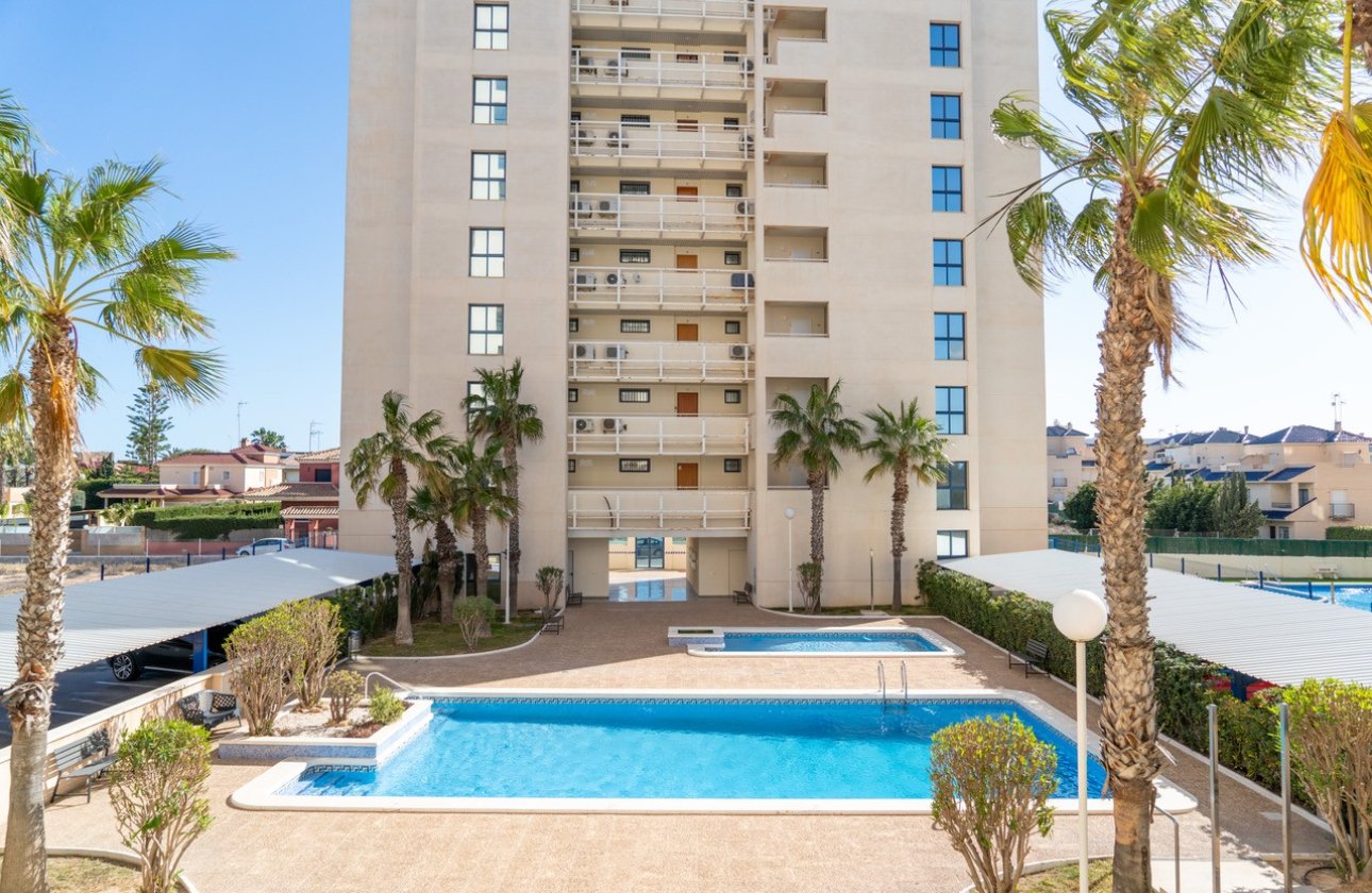 Resale - Apartment / flat - Torrevieja