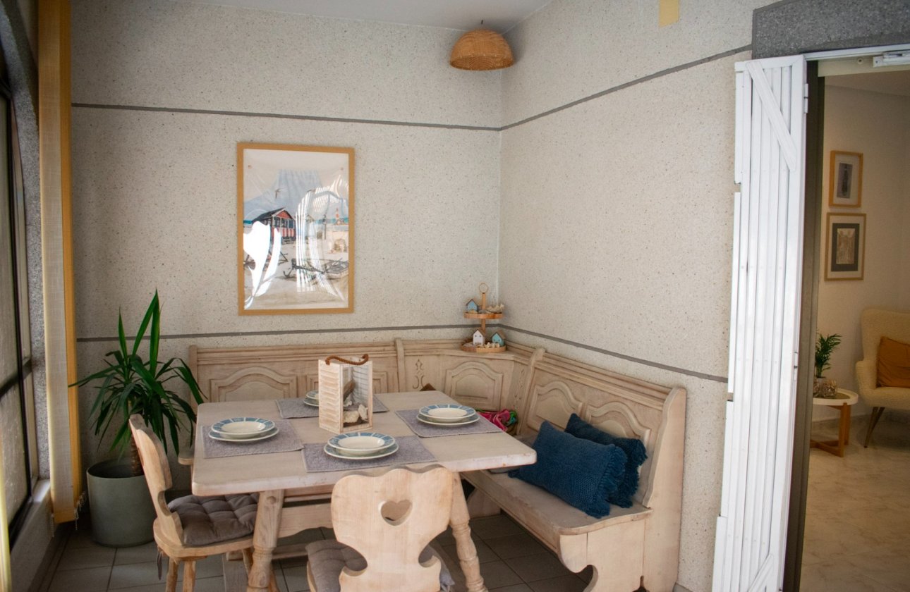 Resale - Villa - Torrevieja