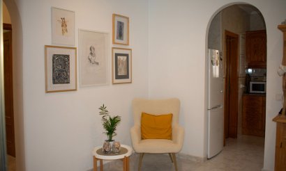 Resale - Villa - Torrevieja