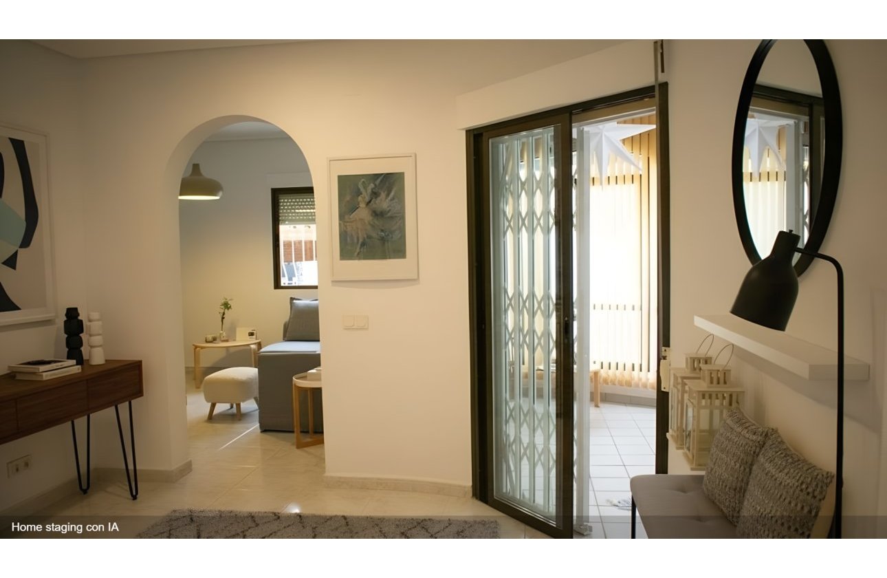 Resale - Villa - Torrevieja