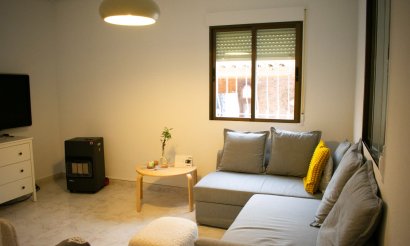 Resale - Villa - Torrevieja