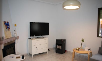 Resale - Villa - Torrevieja