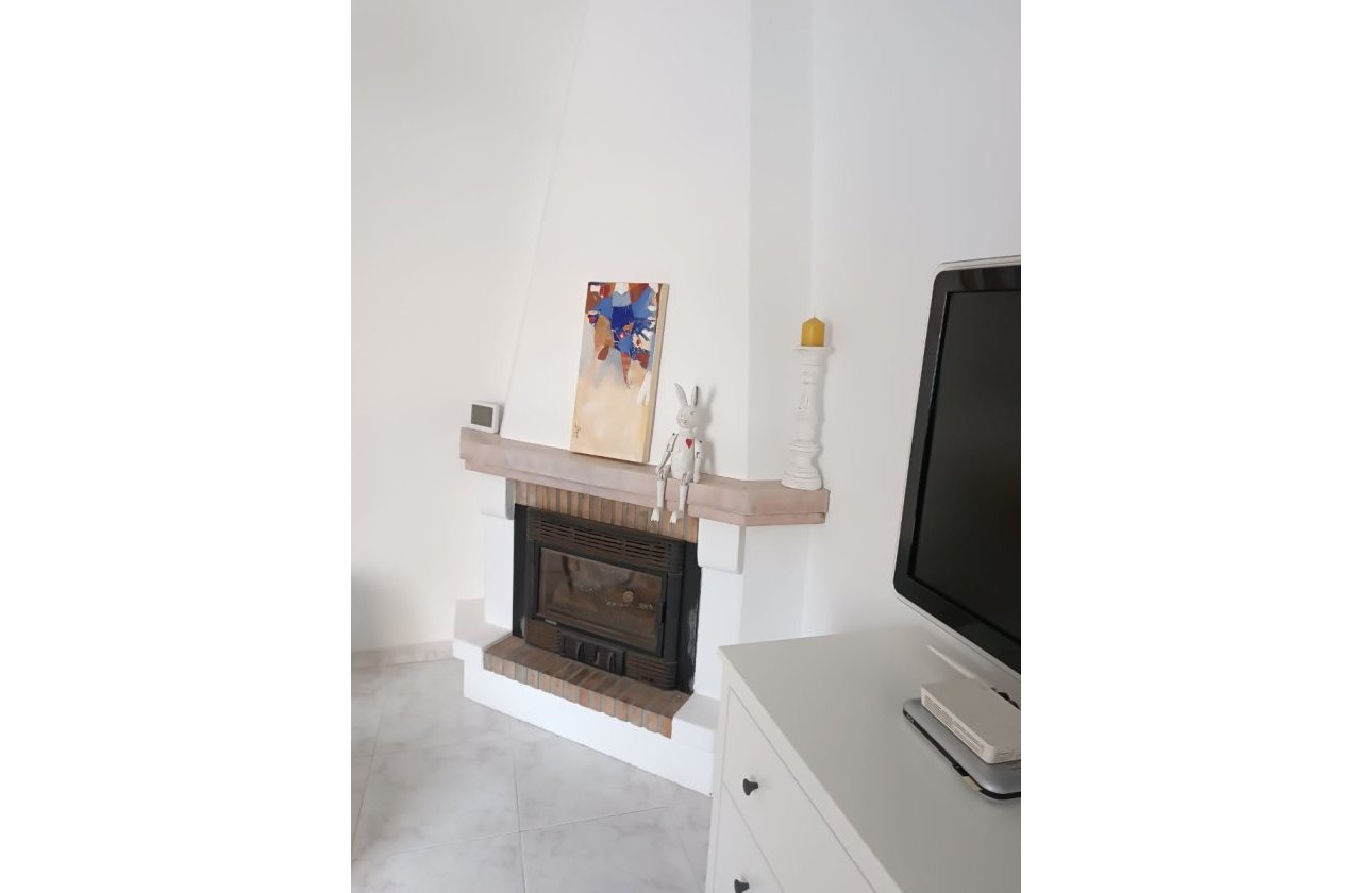 Resale - Villa - Torrevieja