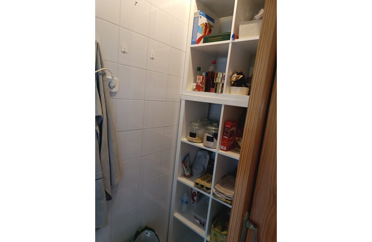 Resale - Villa - Torrevieja