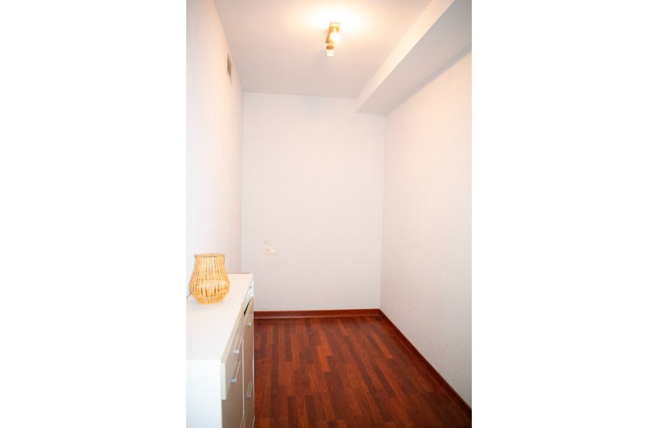 Reventa - Apartamento / piso - Guardamar del Segura - Guardamar pueblo