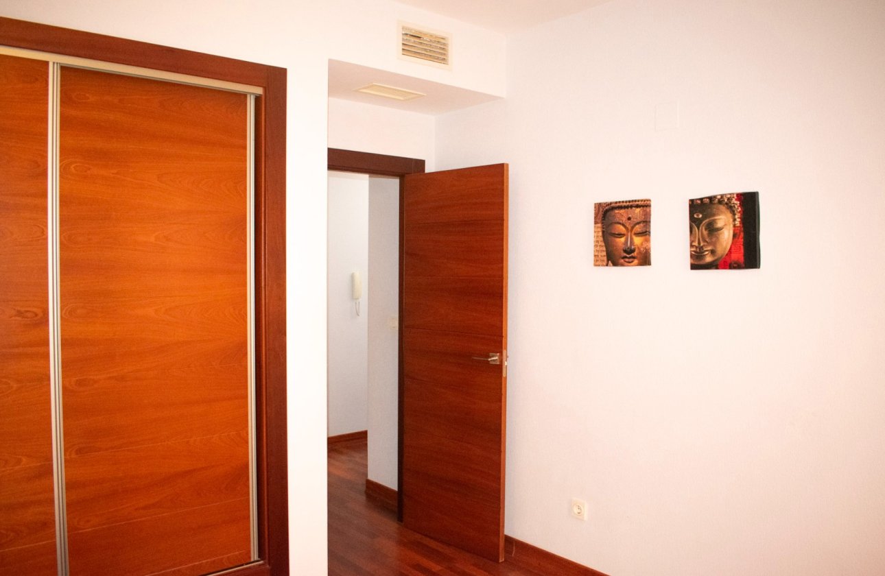 Reventa - Apartamento / piso - Guardamar del Segura - Guardamar pueblo