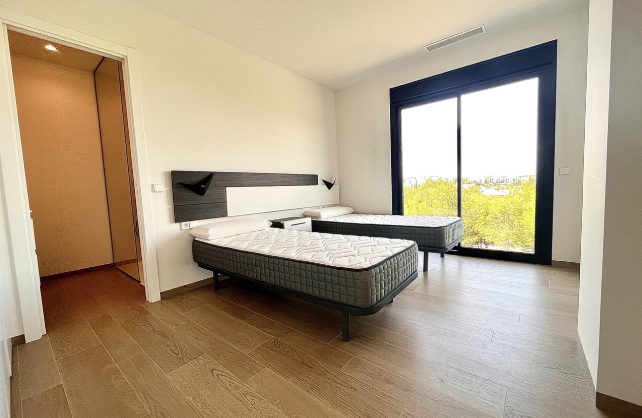 Resale - Apartment / flat - Las Colinas Golf Resort