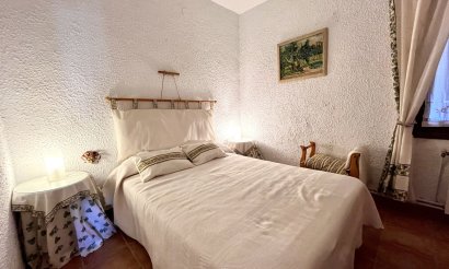 Resale - Villa - Cabo Roig