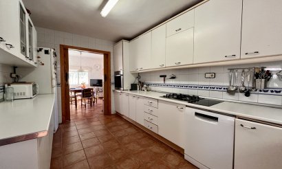 Resale - Villa - Cabo Roig