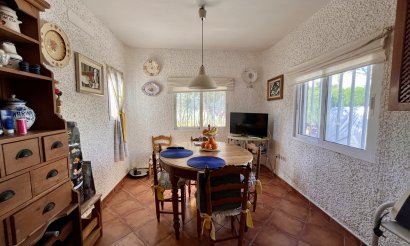 Resale - Villa - Cabo Roig