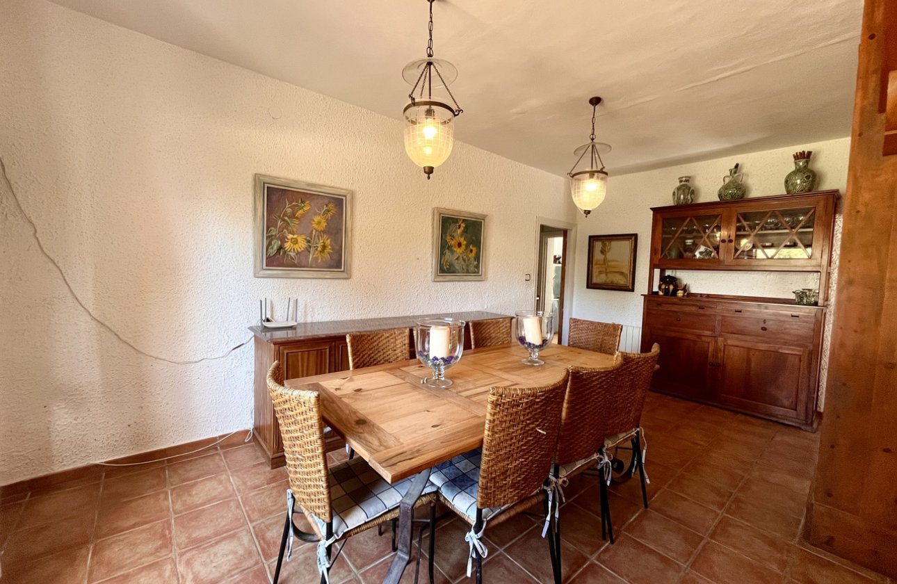 Resale - Villa - Cabo Roig