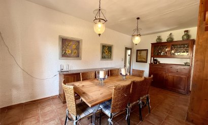 Resale - Villa - Cabo Roig