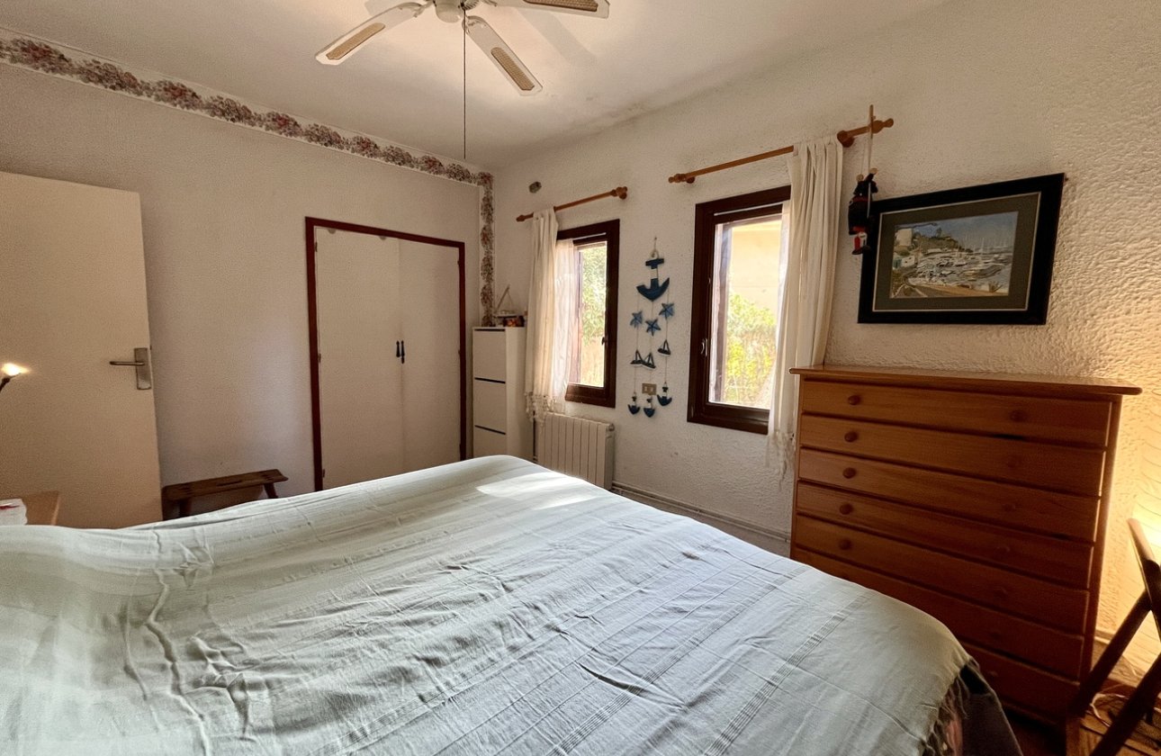 Resale - Villa - Cabo Roig