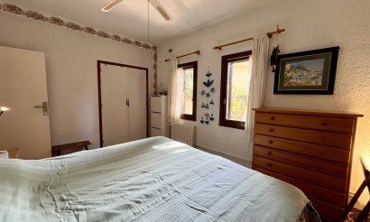 Resale - Villa - Cabo Roig