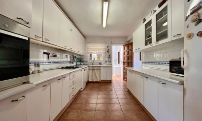 Resale - Villa - Cabo Roig