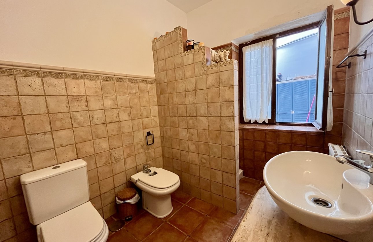 Resale - Villa - Cabo Roig