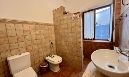 Resale - Villa - Cabo Roig