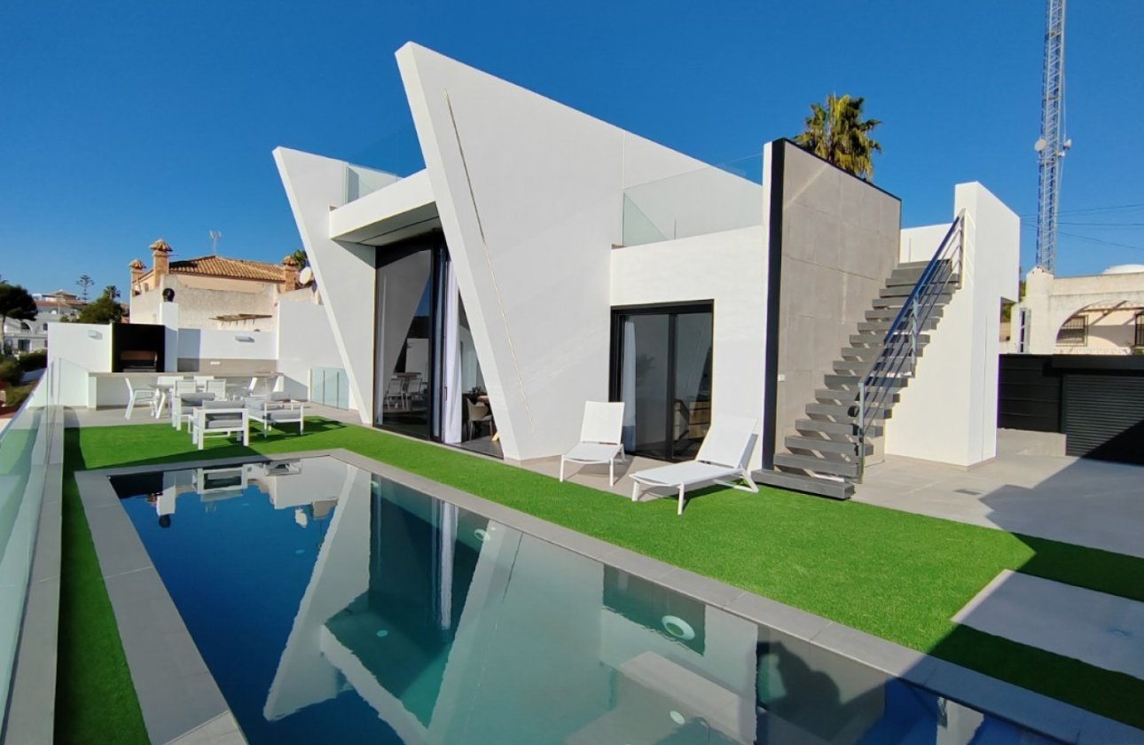 Obra nueva - Villa - Torrevieja - Los Balcones