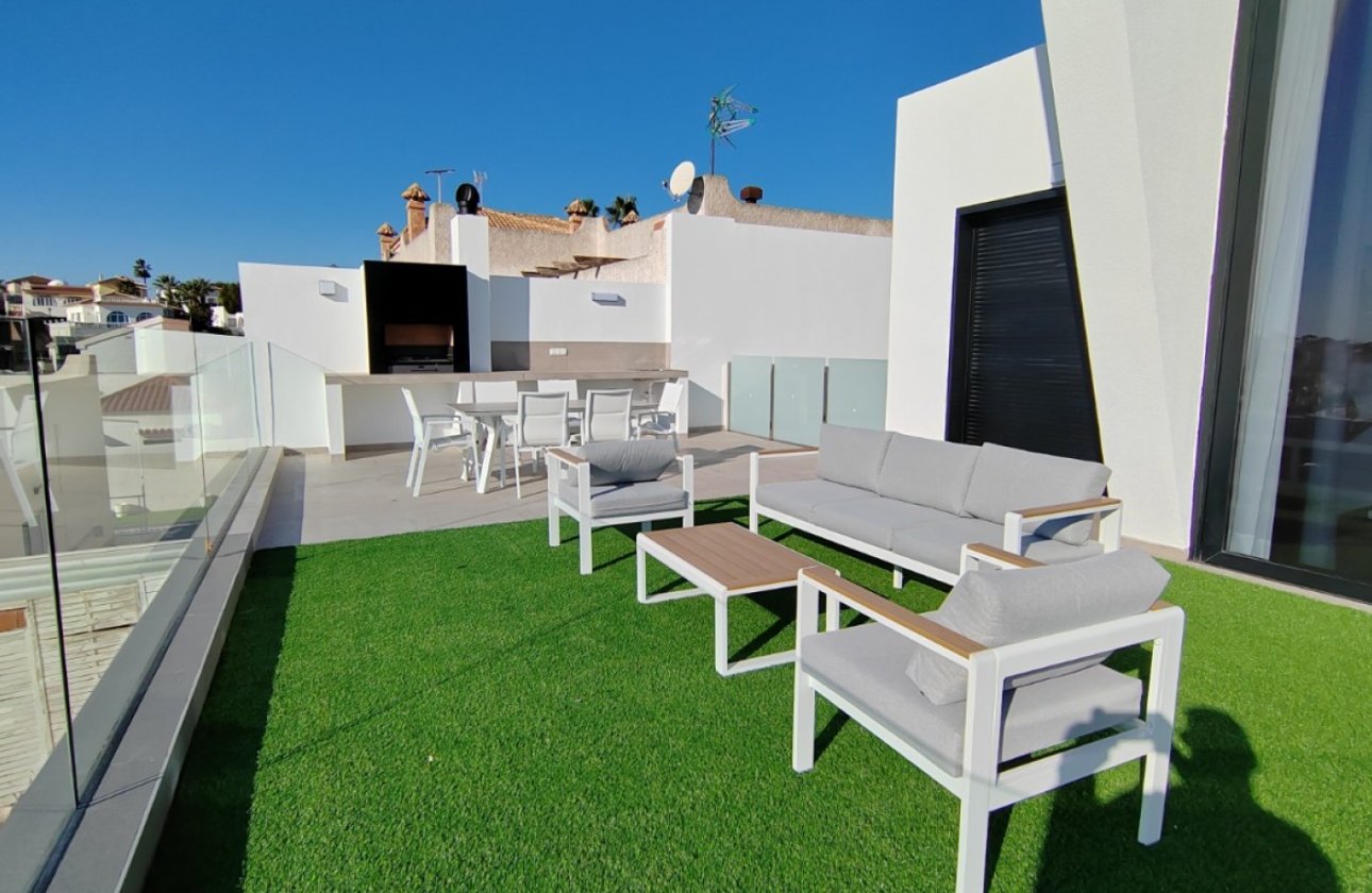 Obra nueva - Villa - Torrevieja - Los Balcones