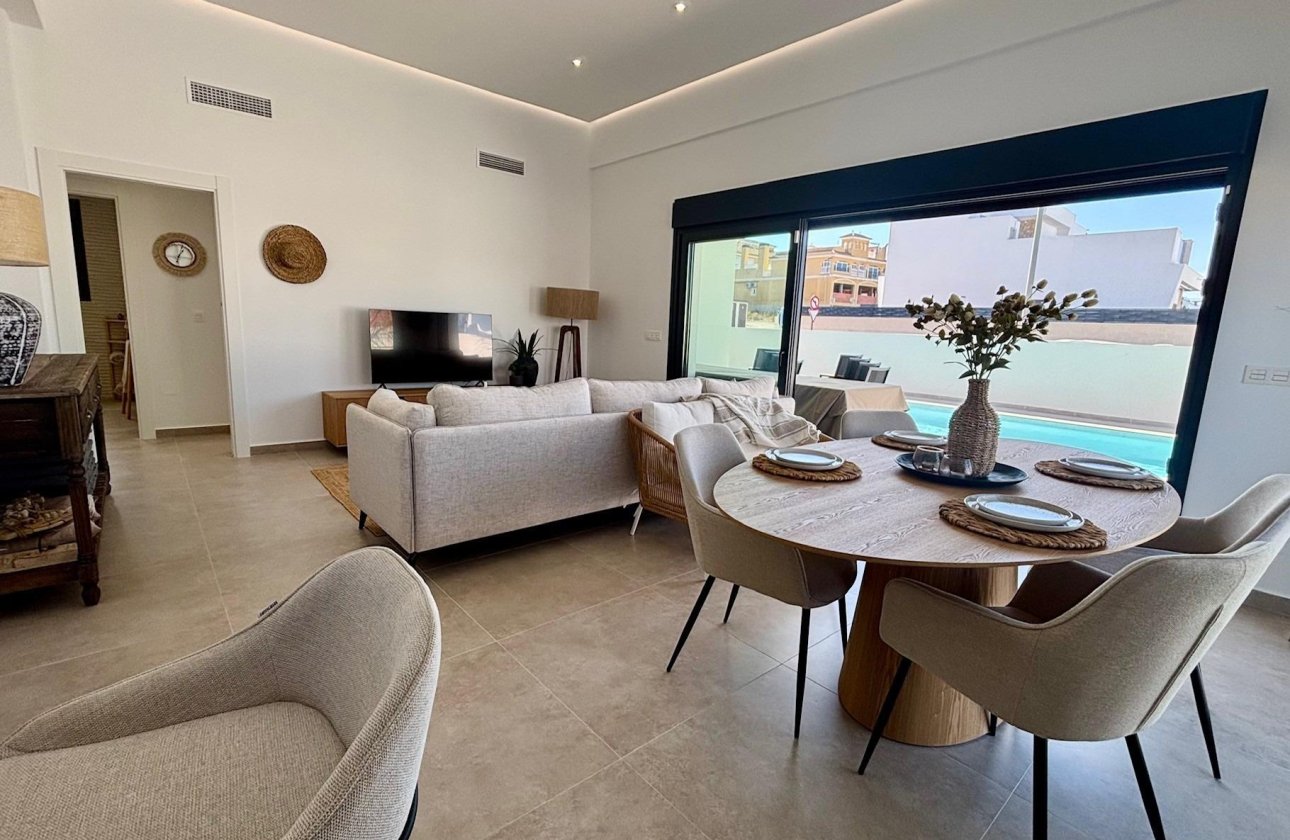 Obra nueva - Villa - Rafal - polideportivo