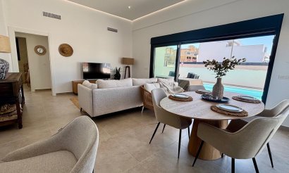 Obra nueva - Villa - Rafal - polideportivo