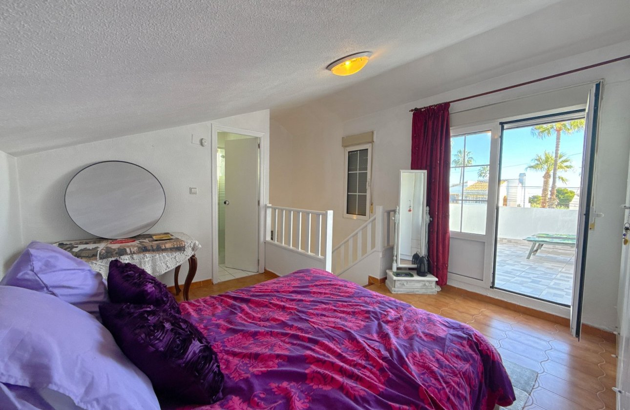 Resale - Townhouse - Villamartin