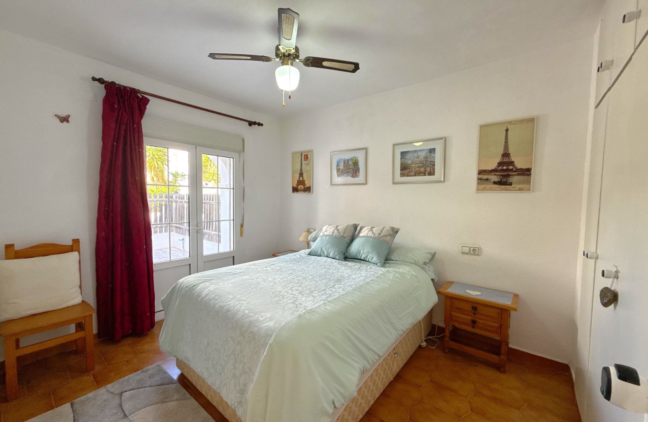 Resale - Townhouse - Villamartin