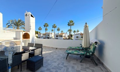 Resale - Townhouse - Villamartin