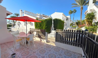 Resale - Townhouse - Villamartin
