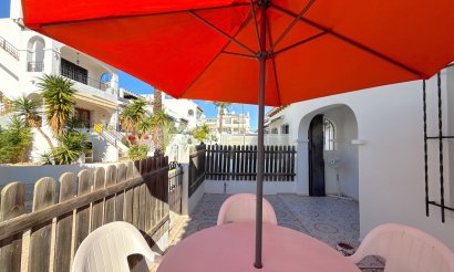 Resale - Townhouse - Villamartin