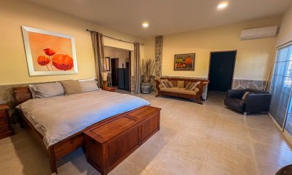 Reventa - Villa - Elche - Las Bayas