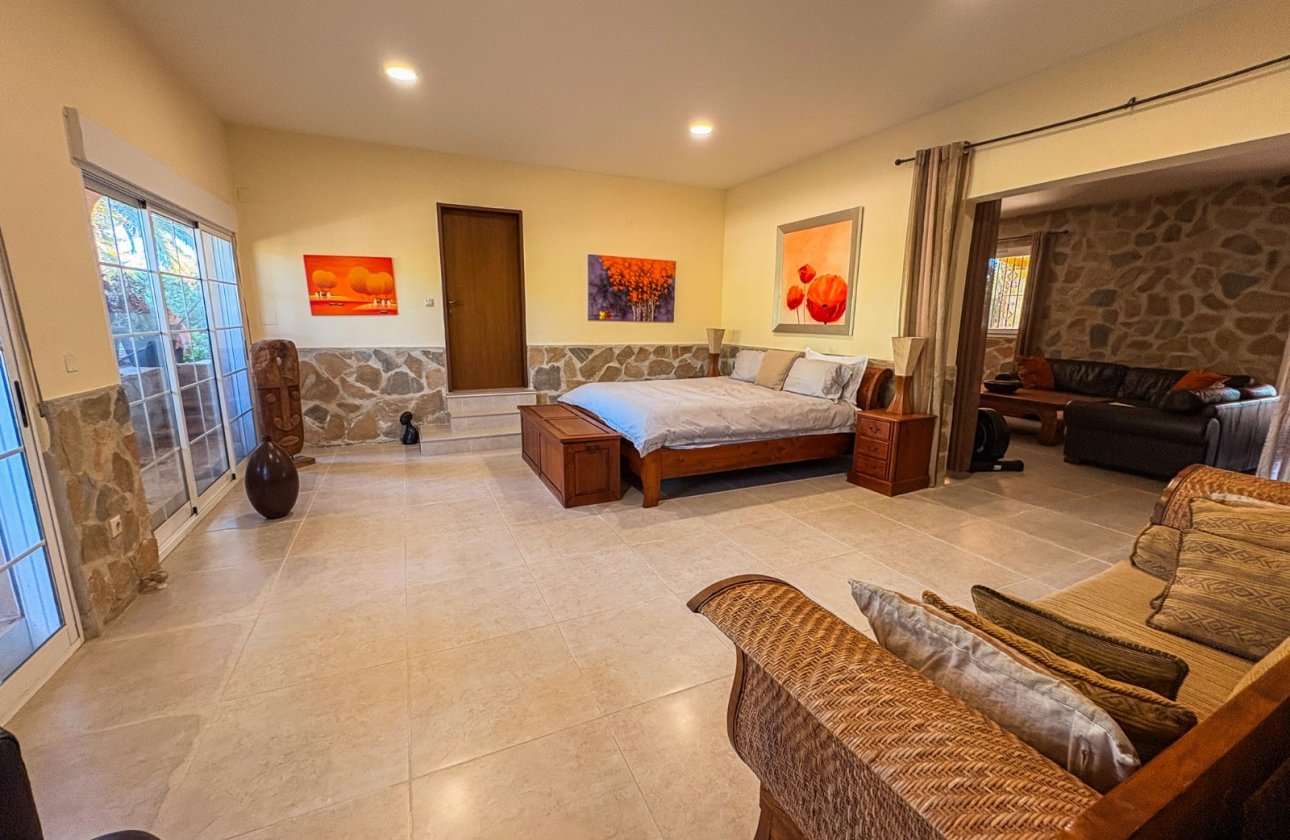 Reventa - Villa - Elche - Las Bayas