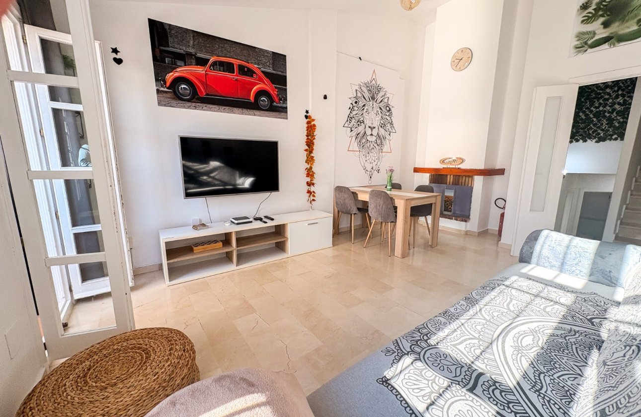 Reventa - Villa / Semi detached - Finestrat - Golf Bahia