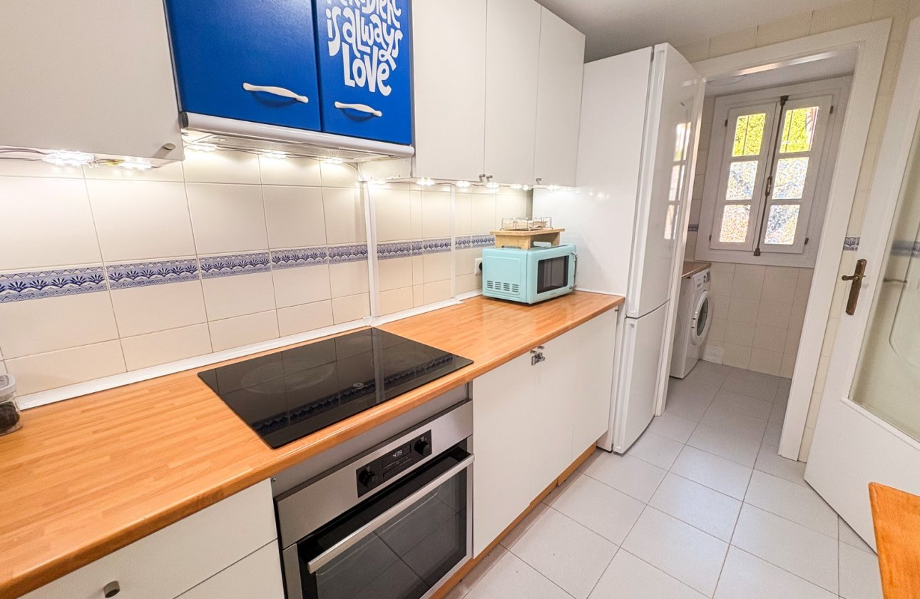 Reventa - Villa / Semi detached - Finestrat - Golf Bahia