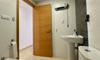 Resale - Apartment / flat - San Miguel de Salinas