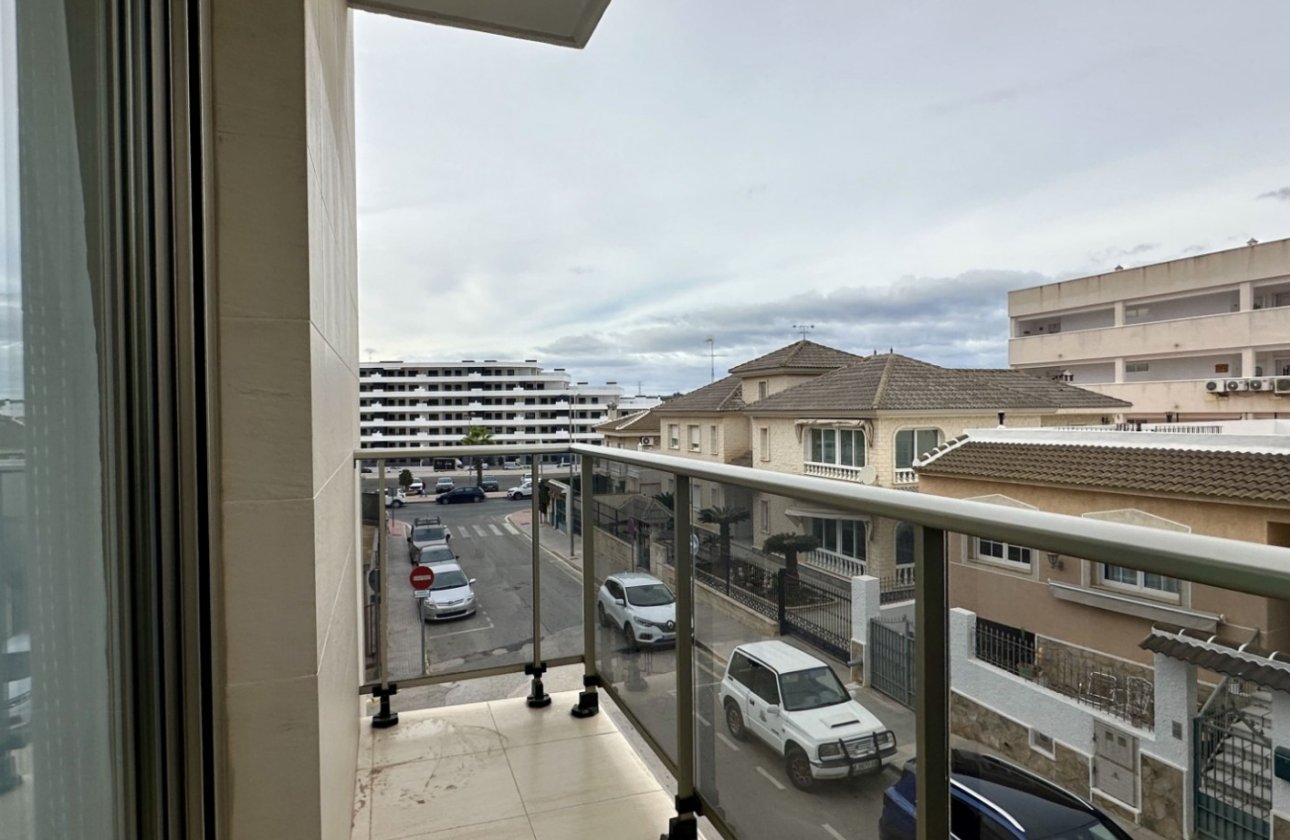 Resale - Apartment / flat - San Miguel de Salinas