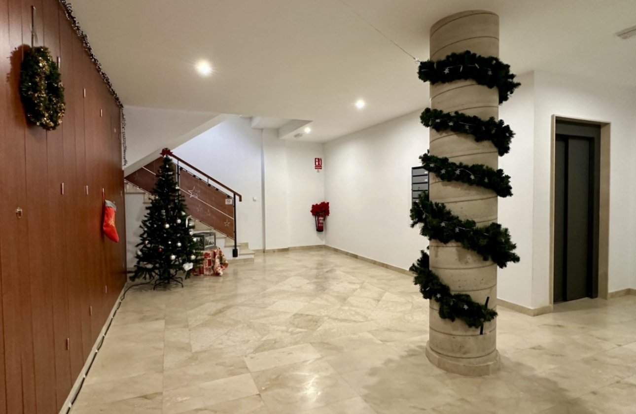 Resale - Apartment / flat - San Miguel de Salinas