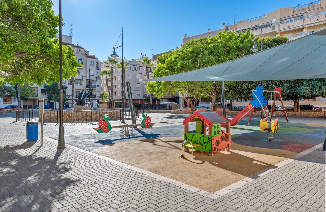 Reventa - Apartamento / piso - Torrevieja - Playa del Cura