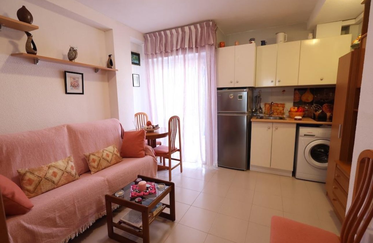 Reventa - Apartamento / piso - Torrevieja - La Mata pueblo