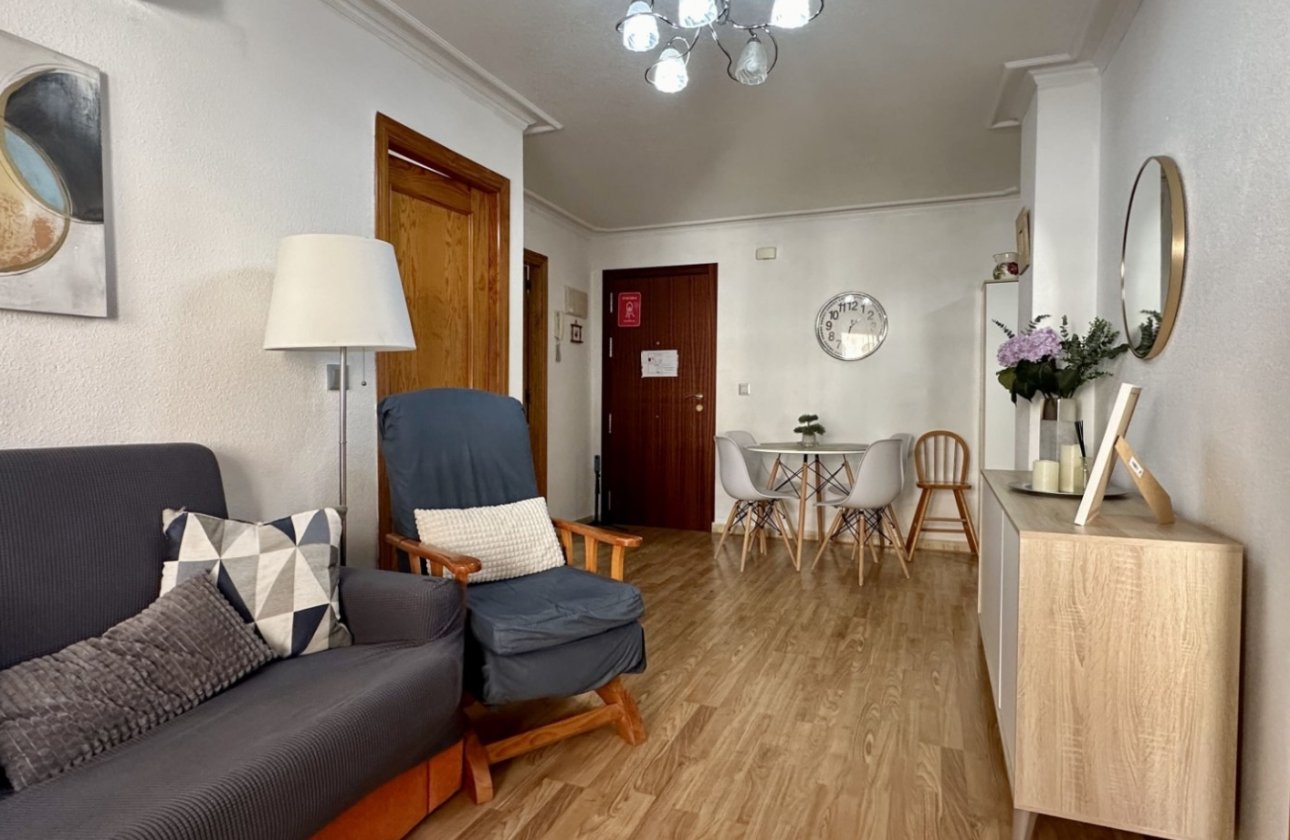 Resale - Apartment / flat - Torrevieja